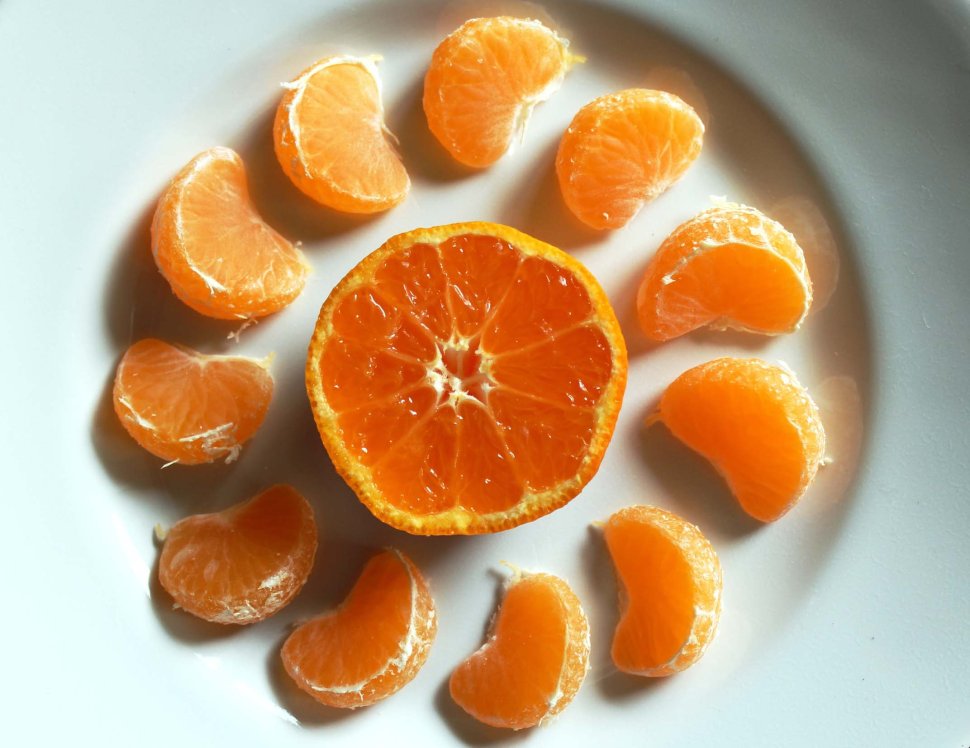 orange segments to illustrate data segmentation
