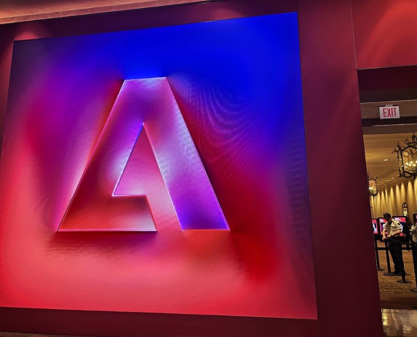 Adobe Summit 2024 logo image